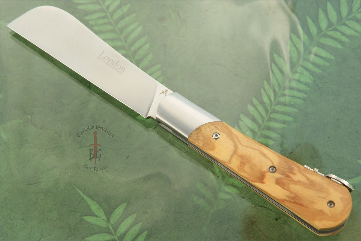 London Wharncliffe Backlock Folder with Olivewood